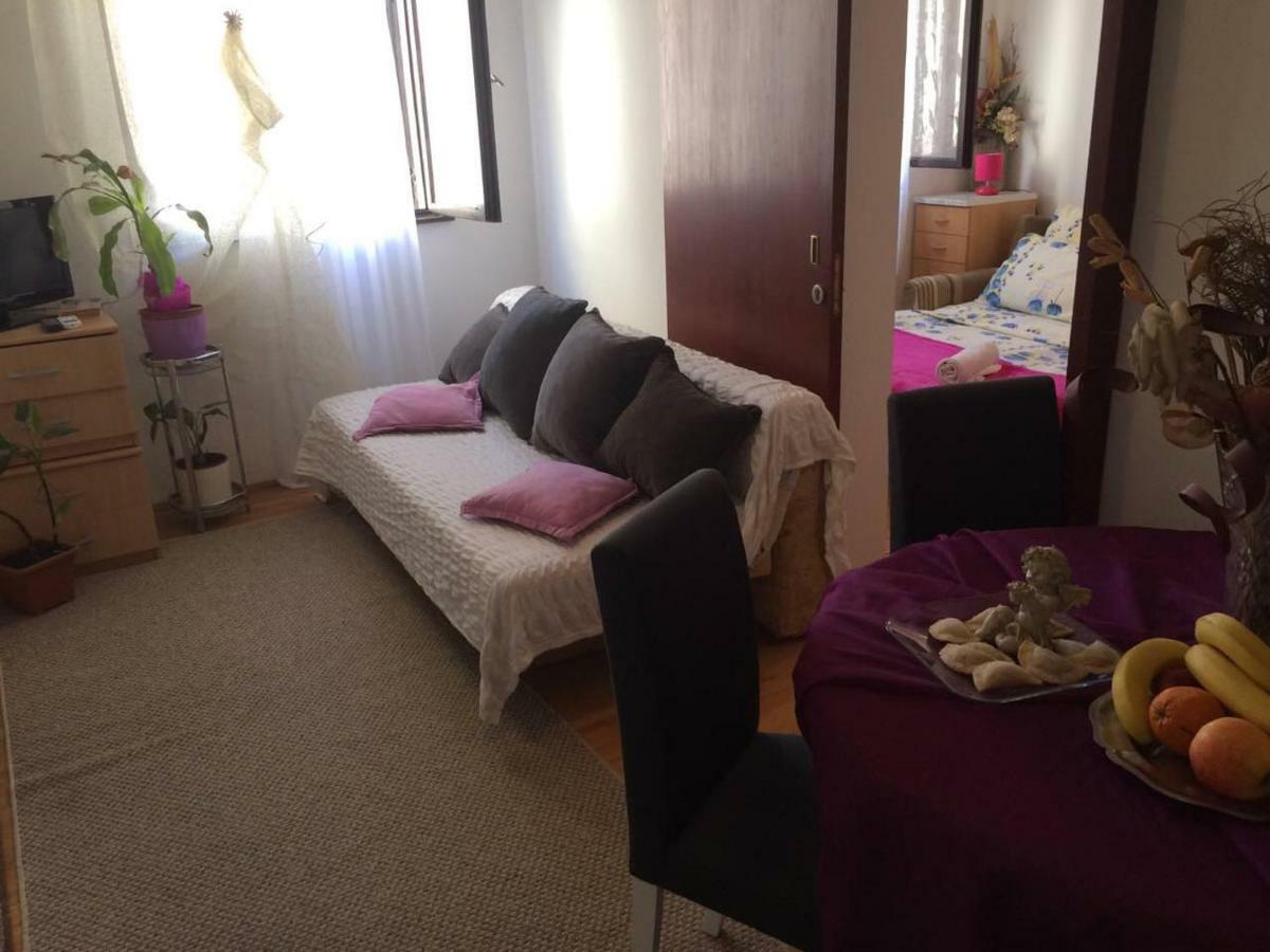 Suncica Apartments Каштела Экстерьер фото